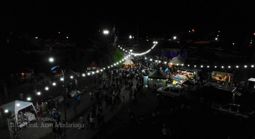 Madariaga celebr la  Fiesta de la Cerveza con una multitudinaria convocatoria