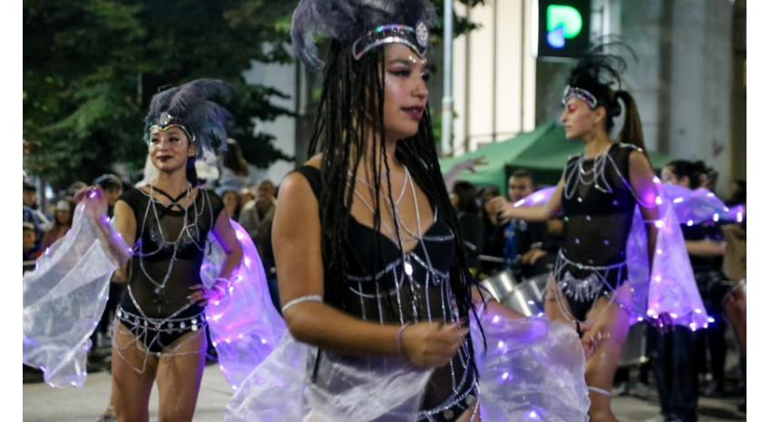 Madariaga vivi los Carnavales a pura msica, baile y espuma