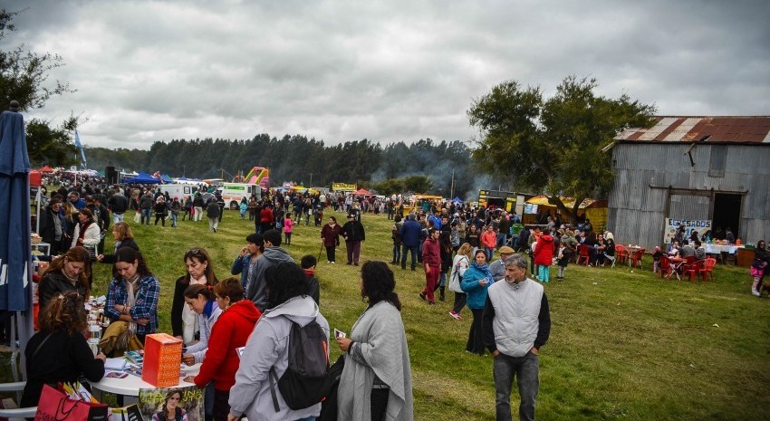 La Fiesta Regional del Kiwi reuni a ms de 8 mil personas