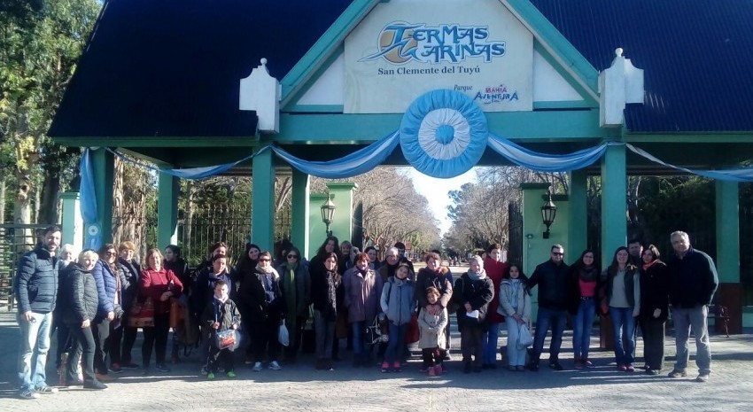 Madariaguenses disfrutaron de las Termas Marinas de San Clemente del Tuy