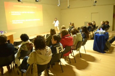 Charla sobre Violencia