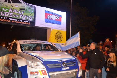 Popovich junto al Rally Pagos del Tuy