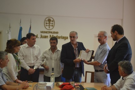 Popovich recibi al embajador de Montenegro