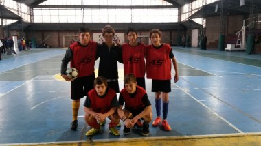 Se jug la etapa regional de Futsal