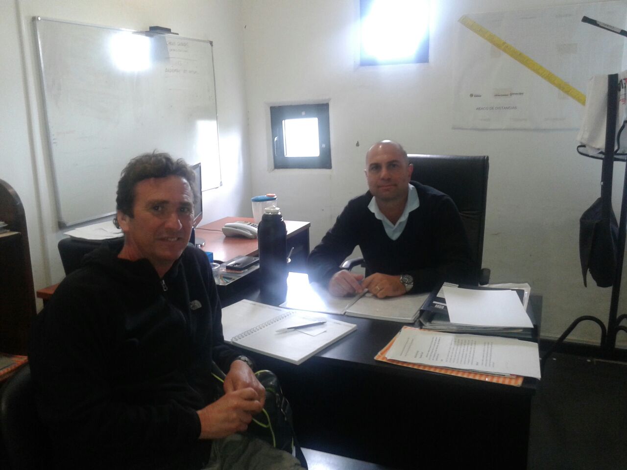 Martn Cottini con funcionario provincial