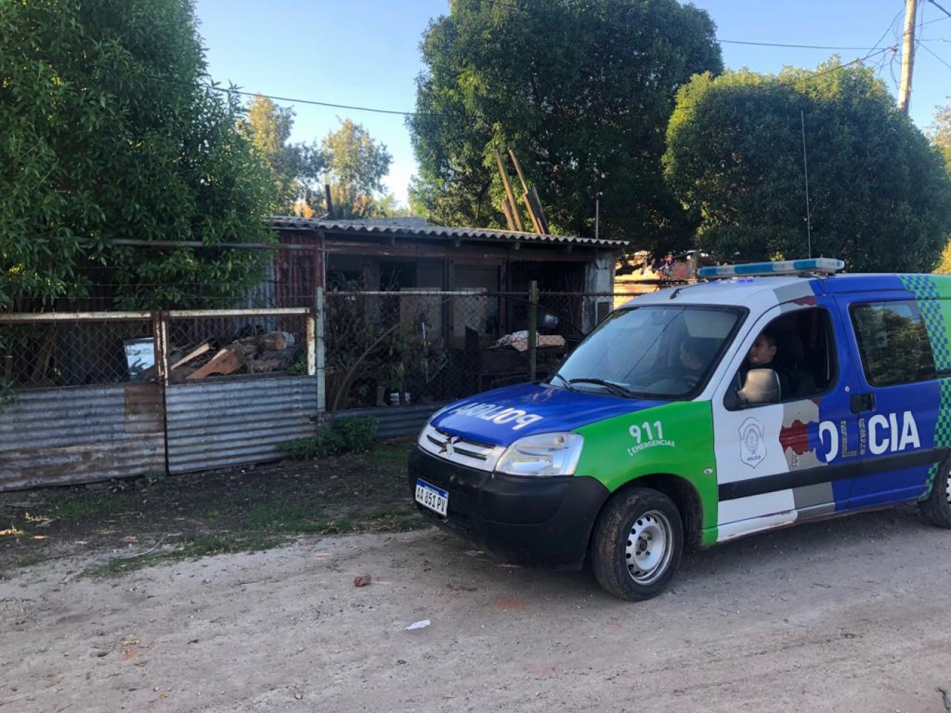 Allanamiento en general madariaga perros envenenados