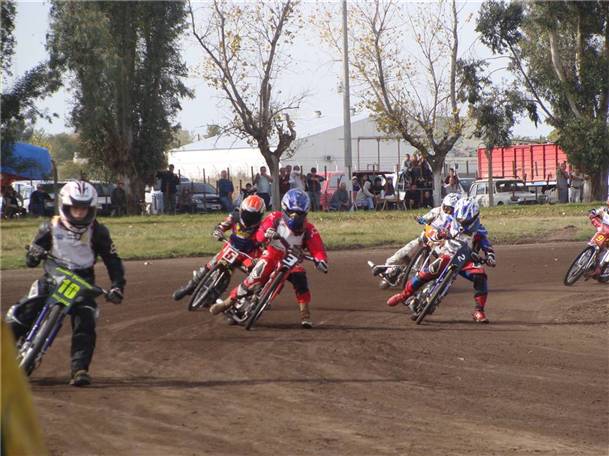 carrera de motos