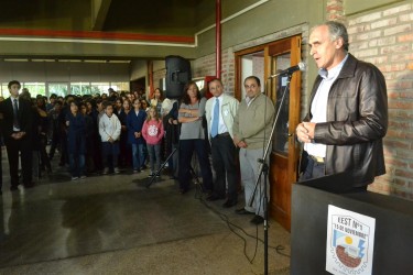 Popovich: Es un orgullo ver a estos profesionales retribuir a la comu