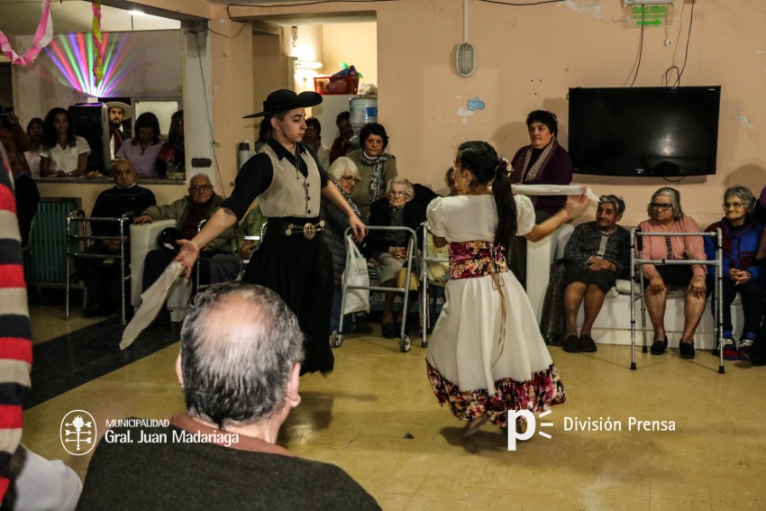 Dia de la ancianidad en el hogar del hospital