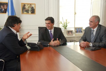 Popovich se reuni con Capitanich y Zannini