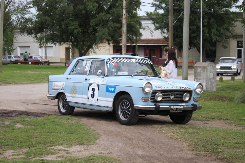Los autos del Rally Pagos del Tuy Histrico pasaron por Madariaga
