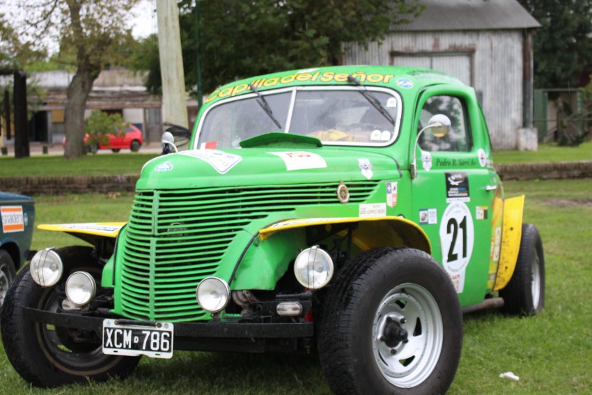 Los autos del Rally Pagos del Tuy Histrico pasaron por Madariaga