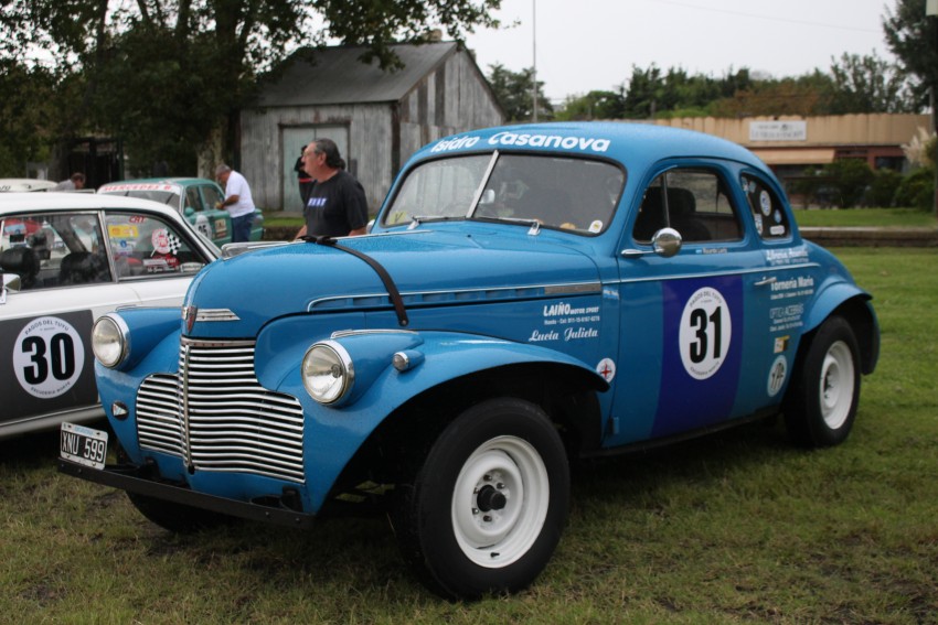 Los autos del Rally Pagos del Tuy Histrico pasaron por Madariaga