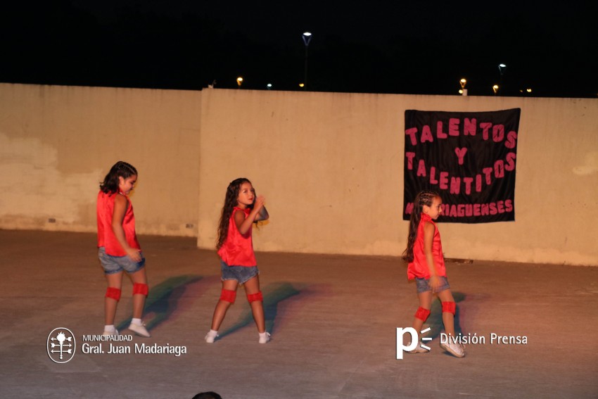 Los talentos y talentitos de Madariaga actuaron en el Anfiteatro