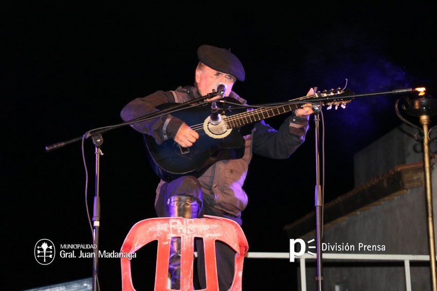 Folclore en los Barrios tuvo su penltima parada en el San Martn A