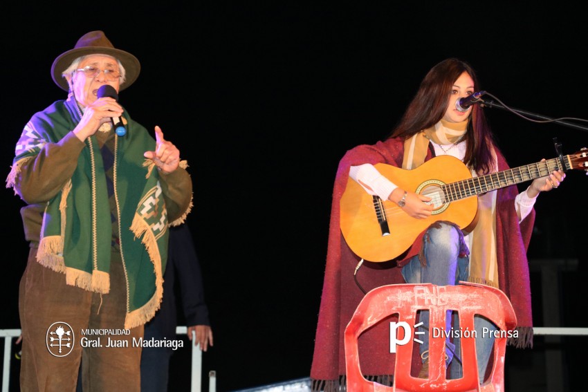 Folclore en los Barrios tuvo su penltima parada en el San Martn A