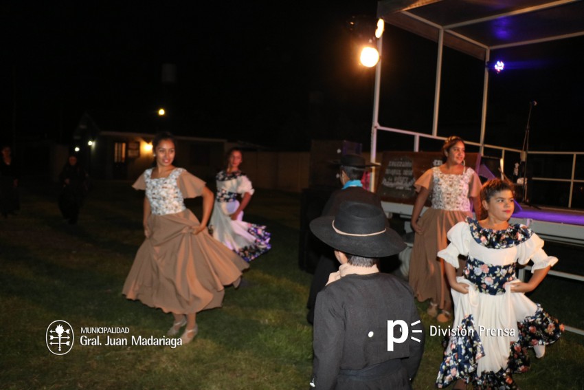Folclore en los Barrios tuvo su penltima parada en el San Martn A