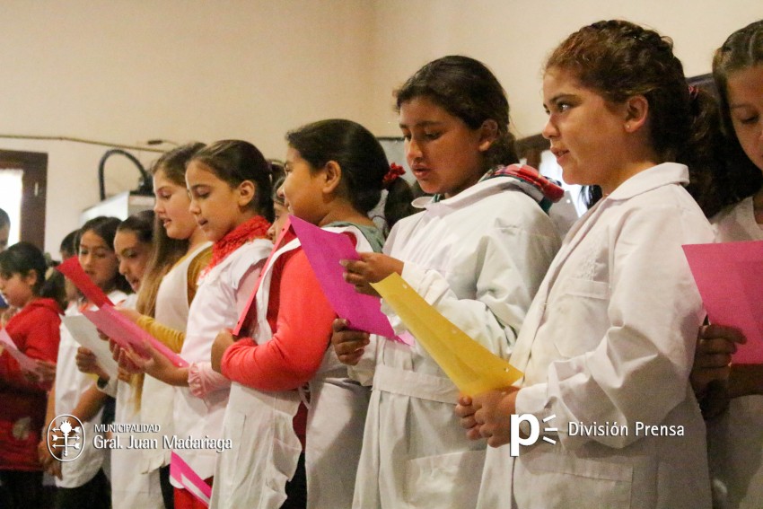 Semana Argentino Luna: Se realiz el acto en la Escuela N 3