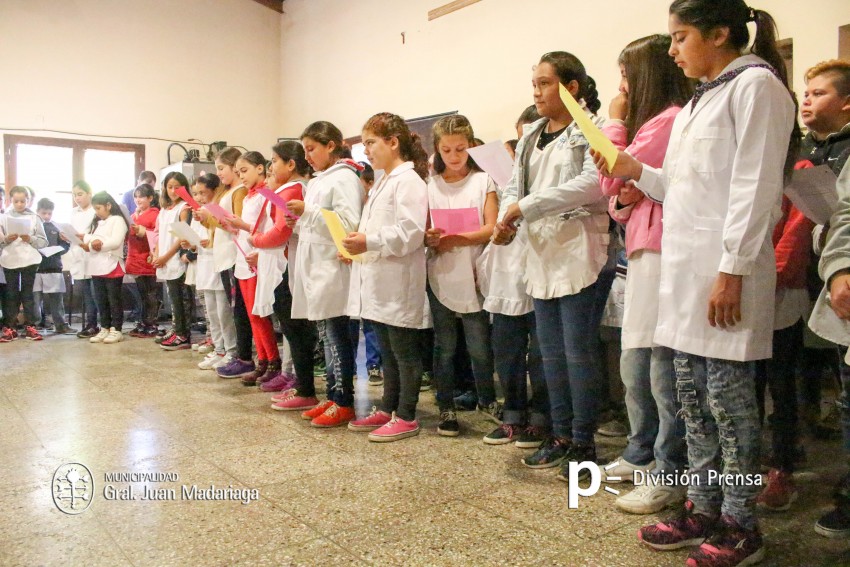 Semana Argentino Luna: Se realiz el acto en la Escuela N 3