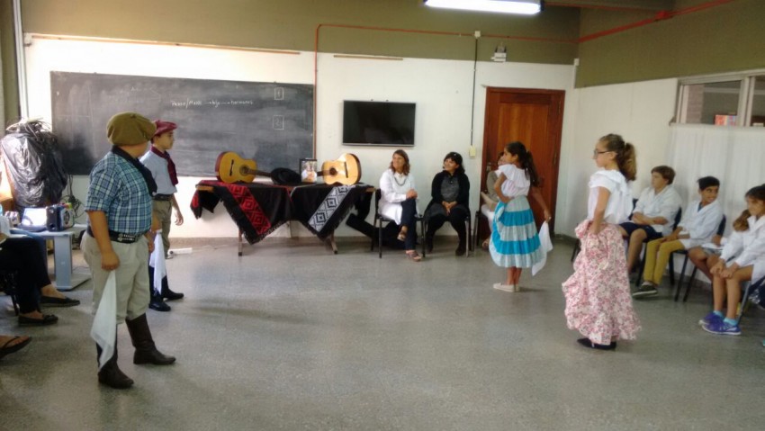 Estrella Gimnez visit la Escuela Primaria N 31 y respondi pregunta