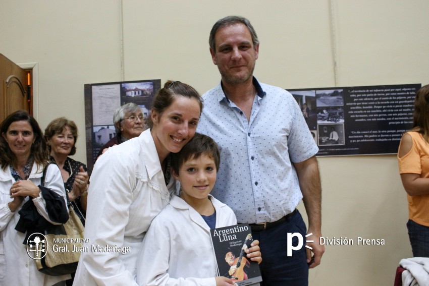 Presentaron el libro Argentino Luna el Negro de Madariaga