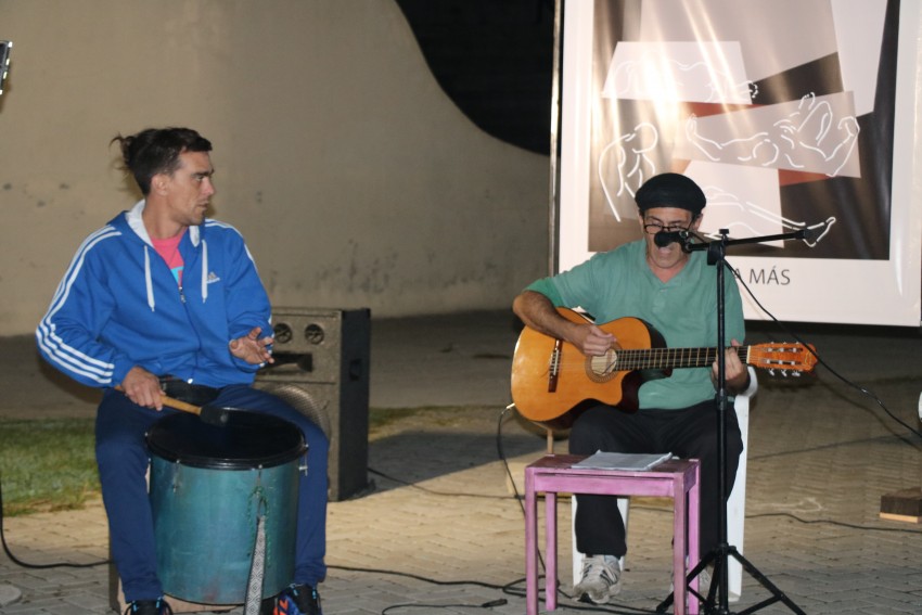 Autoridades municipales estuvieron presentes en la vigilia por el da 