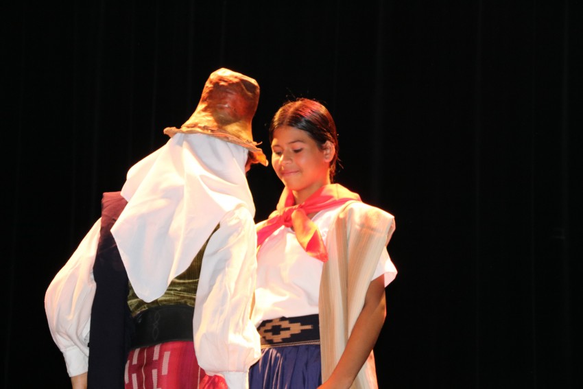 Msicos y bailarines recordaron a Argentino Luna sobre el escenario