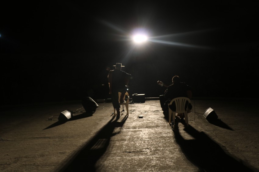 Centenares de personas recordaron a Argentino Luna en el Anfiteatro