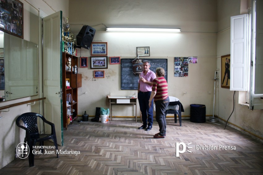 Santoro visit la Escuela de Bellas Artes y supervis las obras de rem