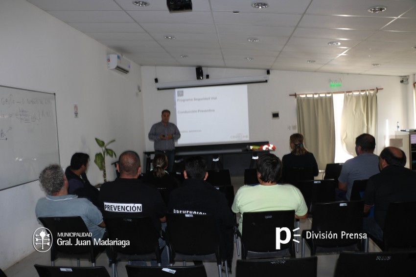 Empleados municipales recibir�n una capacitaci�n de conducci�n automov