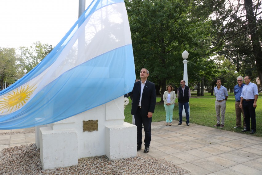 Acto en homenaje a los hroes de Malvinas