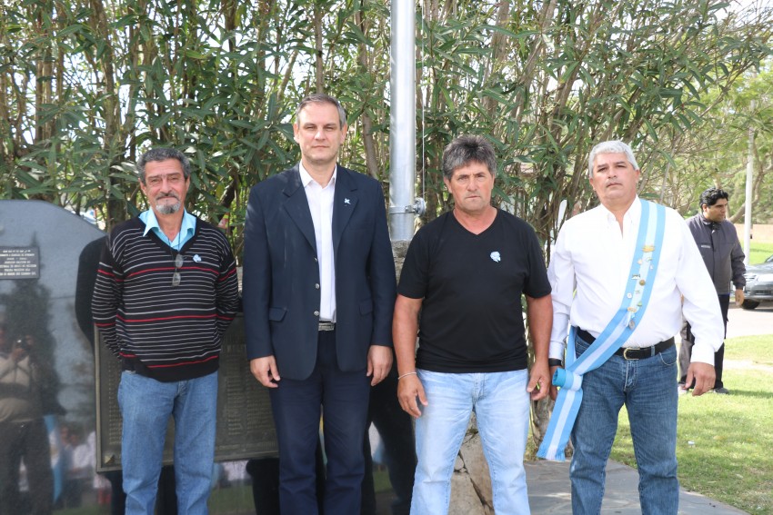 Acto en homenaje a los hroes de Malvinas