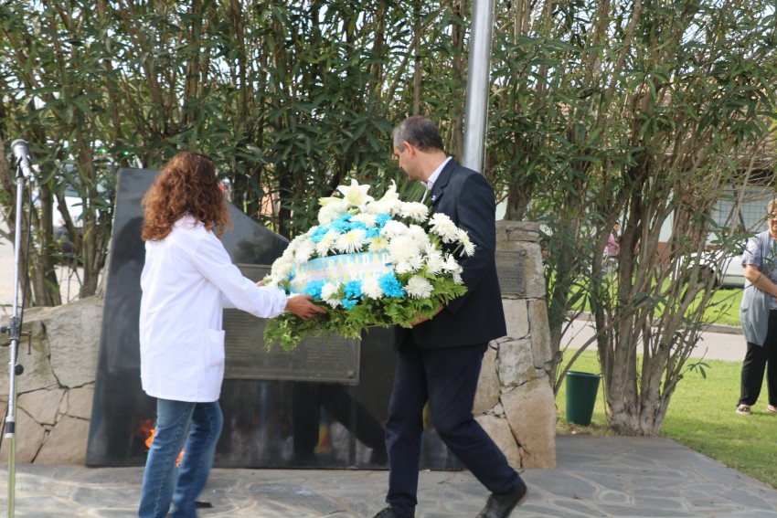 Acto en homenaje a los hroes de Malvinas
