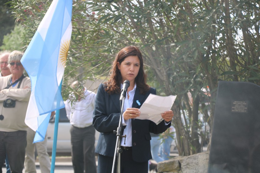Acto en homenaje a los hroes de Malvinas