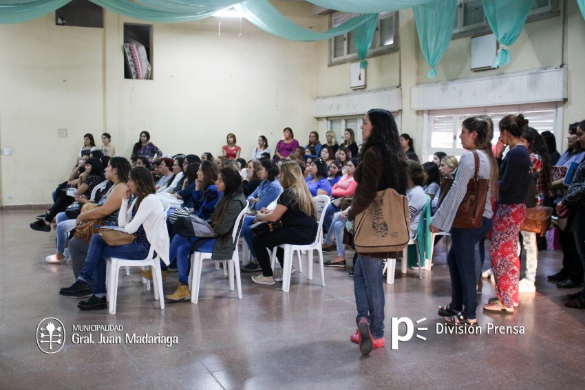 Simiele particip del acto inaugural del Centro PsicoSocial Argentino 