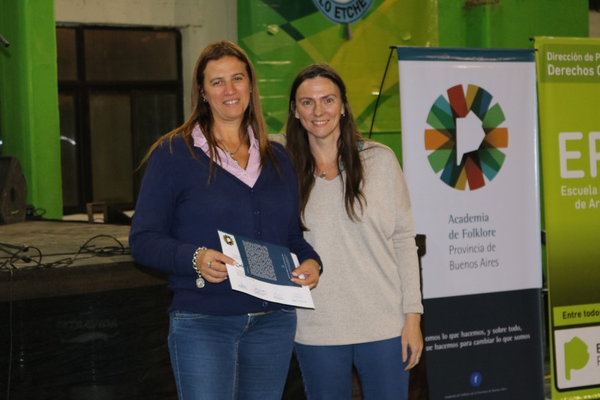 Reconocieron en Dolores a vecinos por su labor cultural