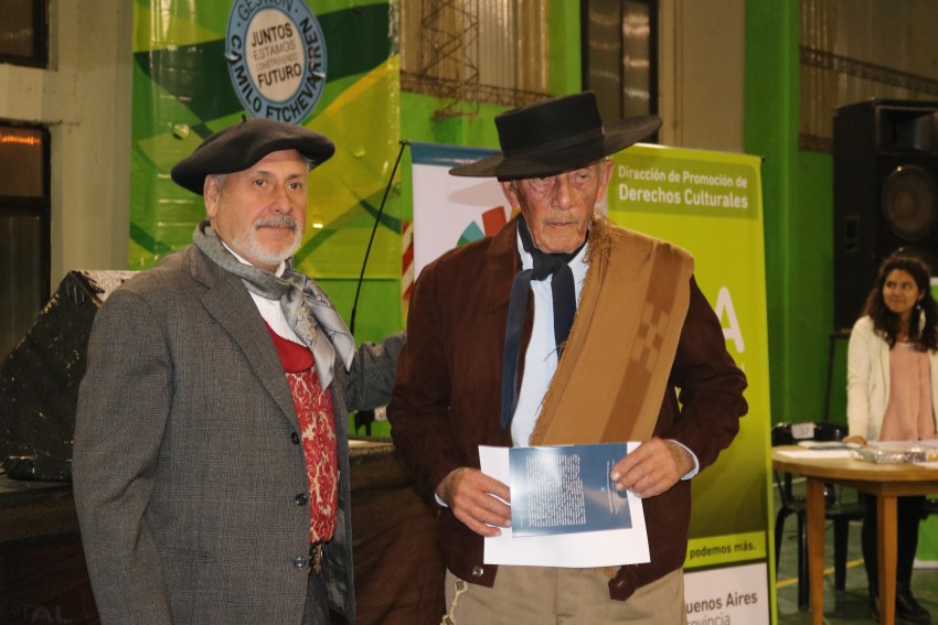 Reconocieron en Dolores a vecinos por su labor cultural