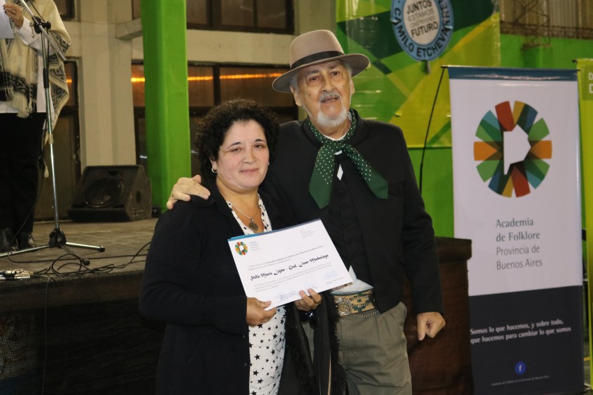 Reconocieron en Dolores a vecinos por su labor cultural