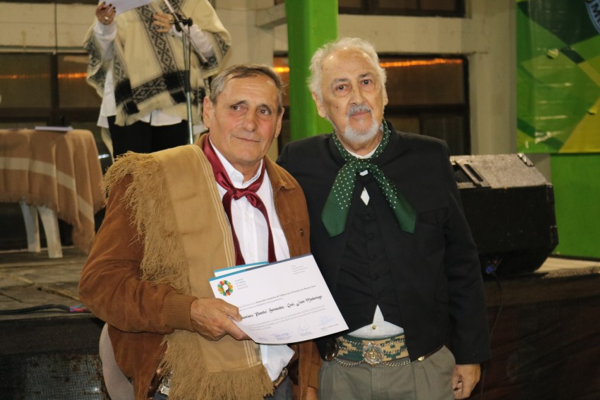 Reconocieron en Dolores a vecinos por su labor cultural