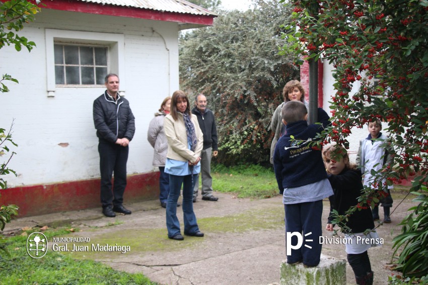 Santoro recorri nuevamente instituciones educativas rurales