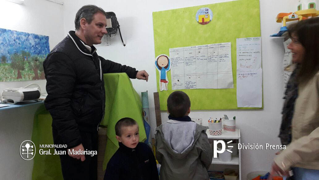 Santoro recorri nuevamente instituciones educativas rurales