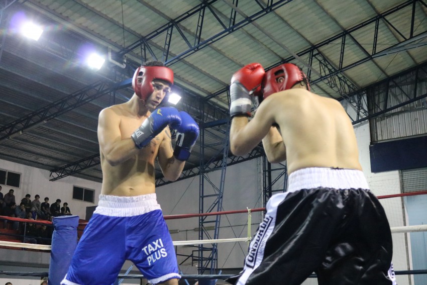 Se desarroll la velada boxstica en el Polideportivo Municipal