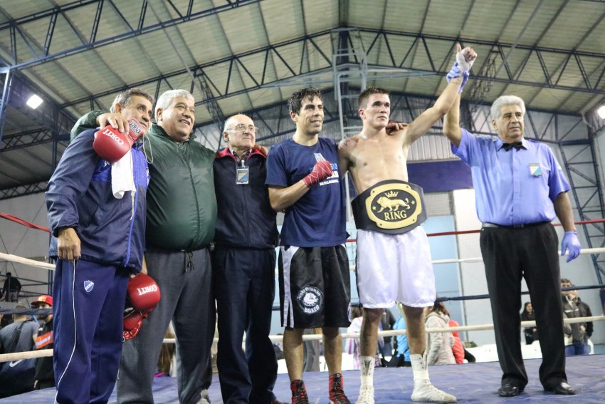 Se desarroll la velada boxstica en el Polideportivo Municipal