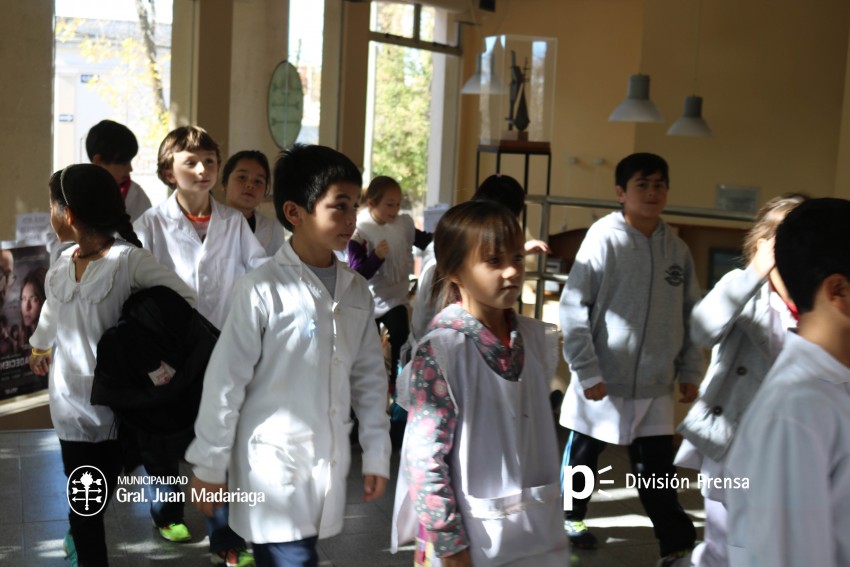 La obra El viaje mgico del Principito deslumbr a alumnos y docentes