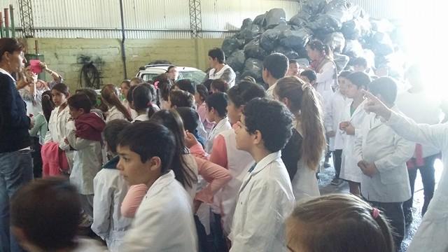 Alumnos de la Escuela N 1 visitaron el rea de Medio Ambiente