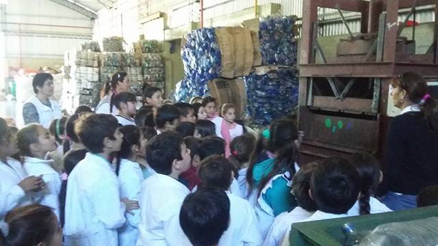 Alumnos de la Escuela N 1 visitaron el rea de Medio Ambiente