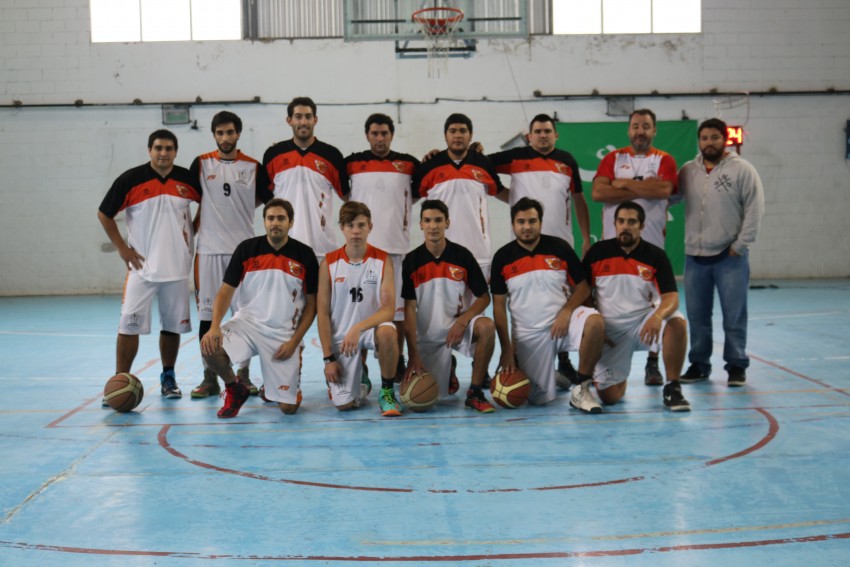 Madariaga cay ante Dolores en la apertura de la Liga Costera de Bsqu