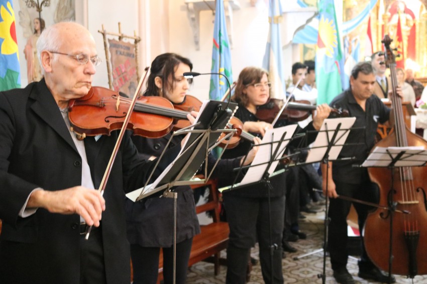 Actos por conmemorativos por Revolucin de Mayo con fuertes mensajes d