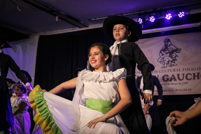 Jirn Gaucho festej su Aniversario 27 en el Club Deportivo El Len