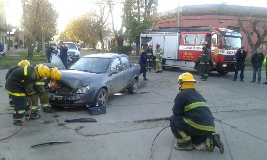 Choque y vuelco en Saavedra y Madariaga